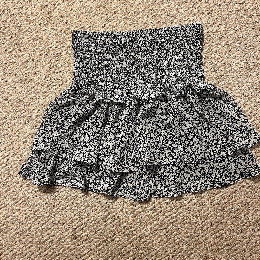 Flirty mini skirt